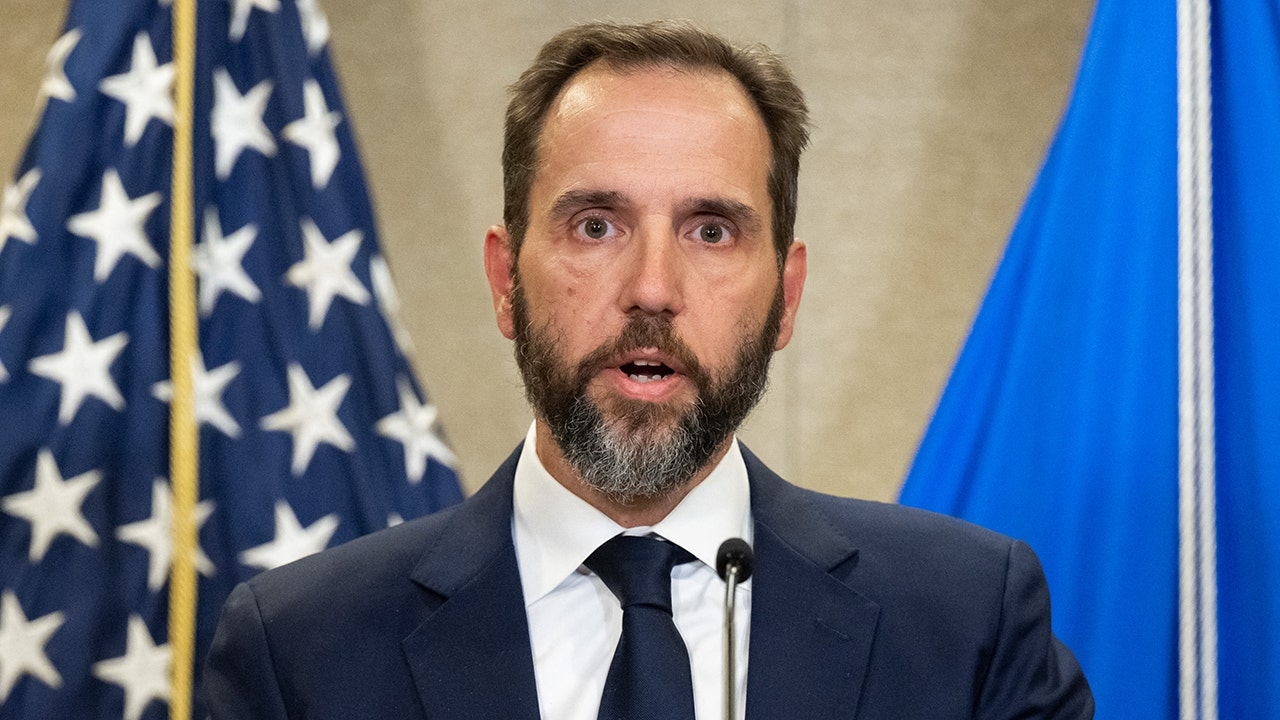 Der ehemalige Trump-Staatsanwalt Jack Smith wird von der Regierungsaufsichtsbehörde Office of Special Counsel untersucht