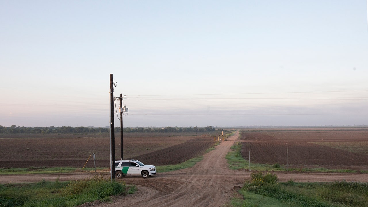 I dettagli sul killer della Texas Border Patrol restano scarsi mentre aumenta la violenza contro gli agenti dell'ICE e della CBP