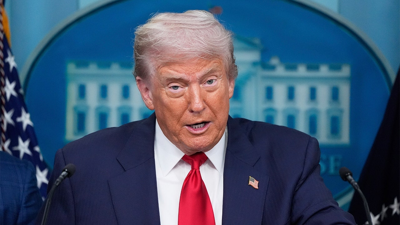 Trump cancela 4.900 millones de dólares de ayuda exterior, impulsa la pena de muerte en Washington y destaca vínculos con Kim.