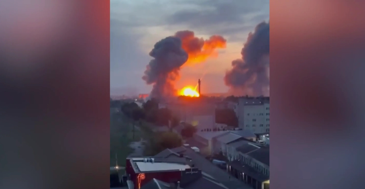 Kesin vuruş: Ukrayna'nın Lutsk kentine yönelik güçlü füze saldırılarının videosu ortaya çıktı