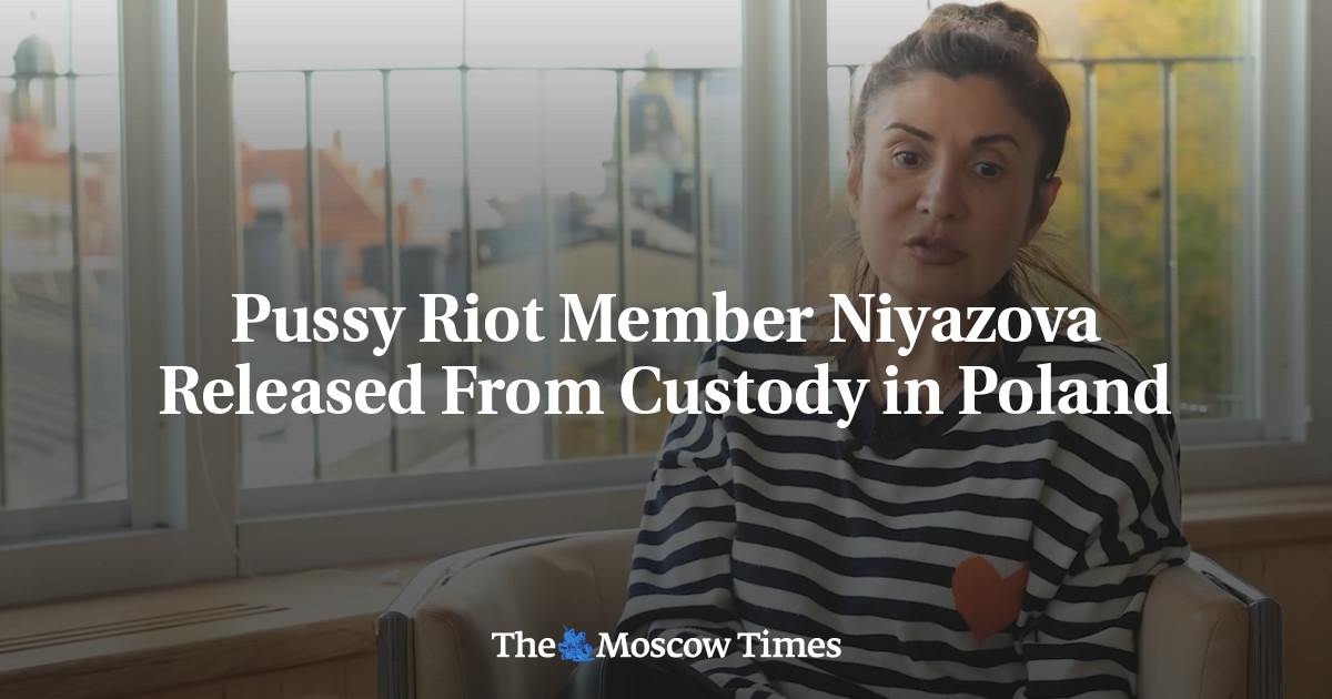 Integrante do Pussy Riot Niyazova é libertada da custódia na Polônia
