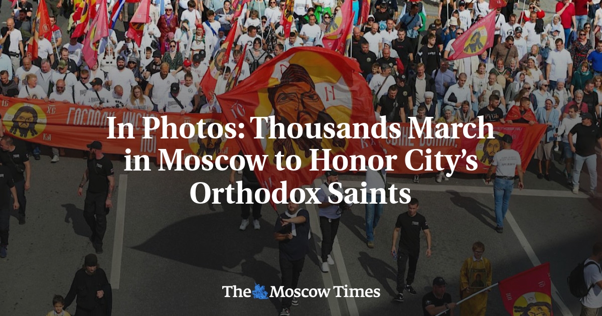 Em fotos: Milhares marcham em Moscou para homenagear os santos ortodoxos da cidade