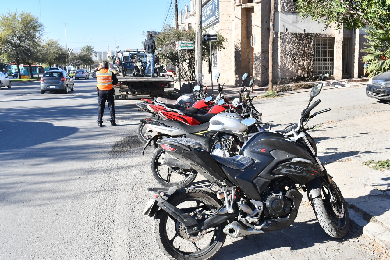 Torreón'da sigortalı motosiklet sayısı, trafik ihlalleri ve küçük yaştaki kişilerin varlığı nedeniyle artıyor.