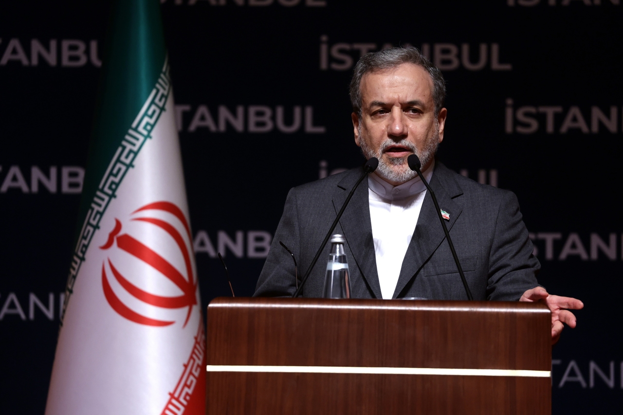 İran Dışişleri Bakanı ABD'yi diplomasiye ihanet etmekle suçladı