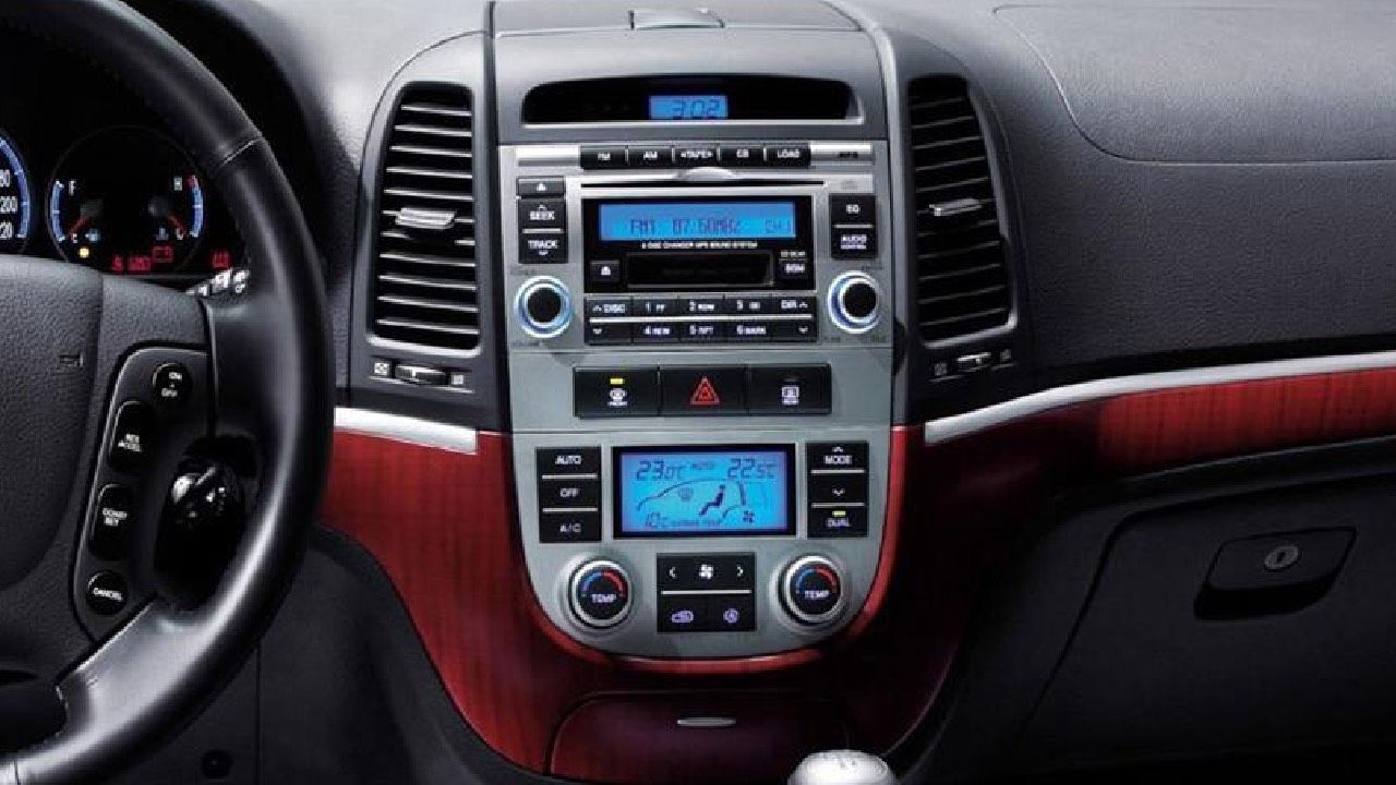 Be careful, you might be doing it too! Do not operate your vehicle's air conditioner this way.