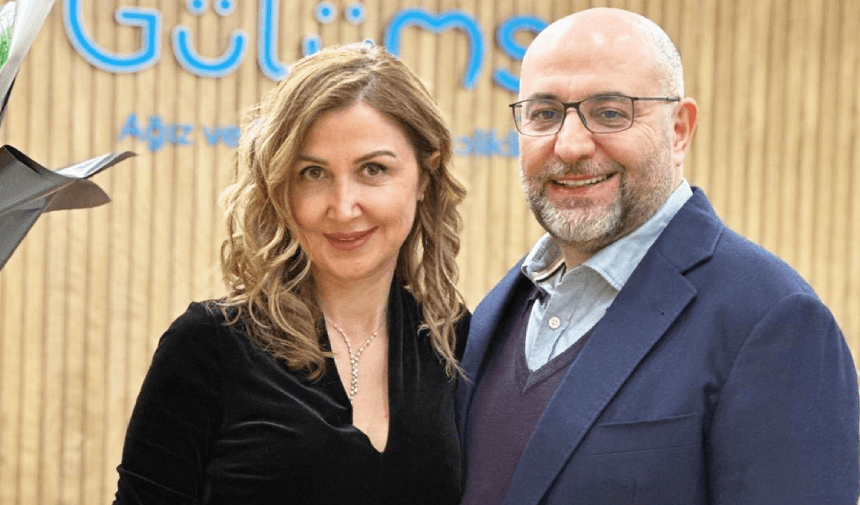 Prezes İPA Buğra Gökce bierze ślub w więzieniu