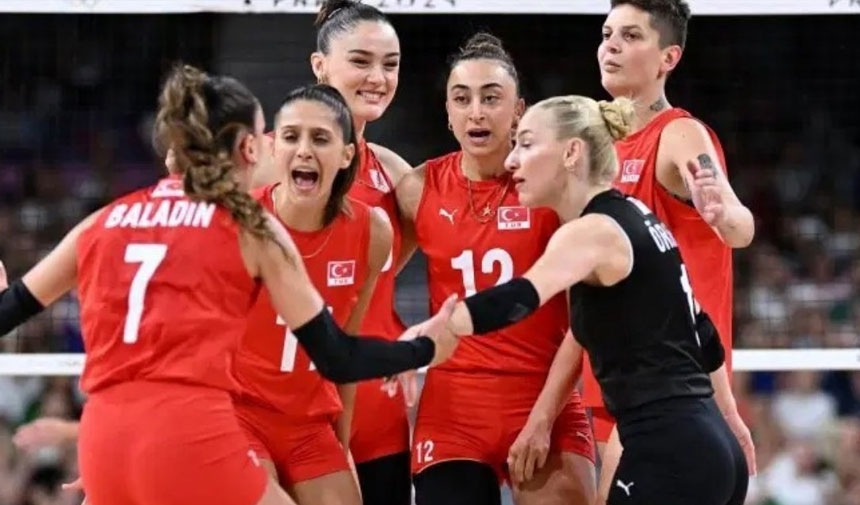 Im Herzen des Netzes herrscht Liebe! Beziehung des Fenerbahce-Stars zu İlkin Aydın enthüllt