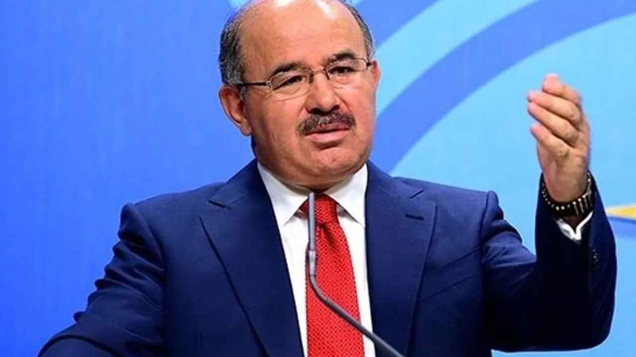 Le fondateur de l'AKP, Hüseyin Çelik, met en garde le gouvernement contre « İmamoğlu »