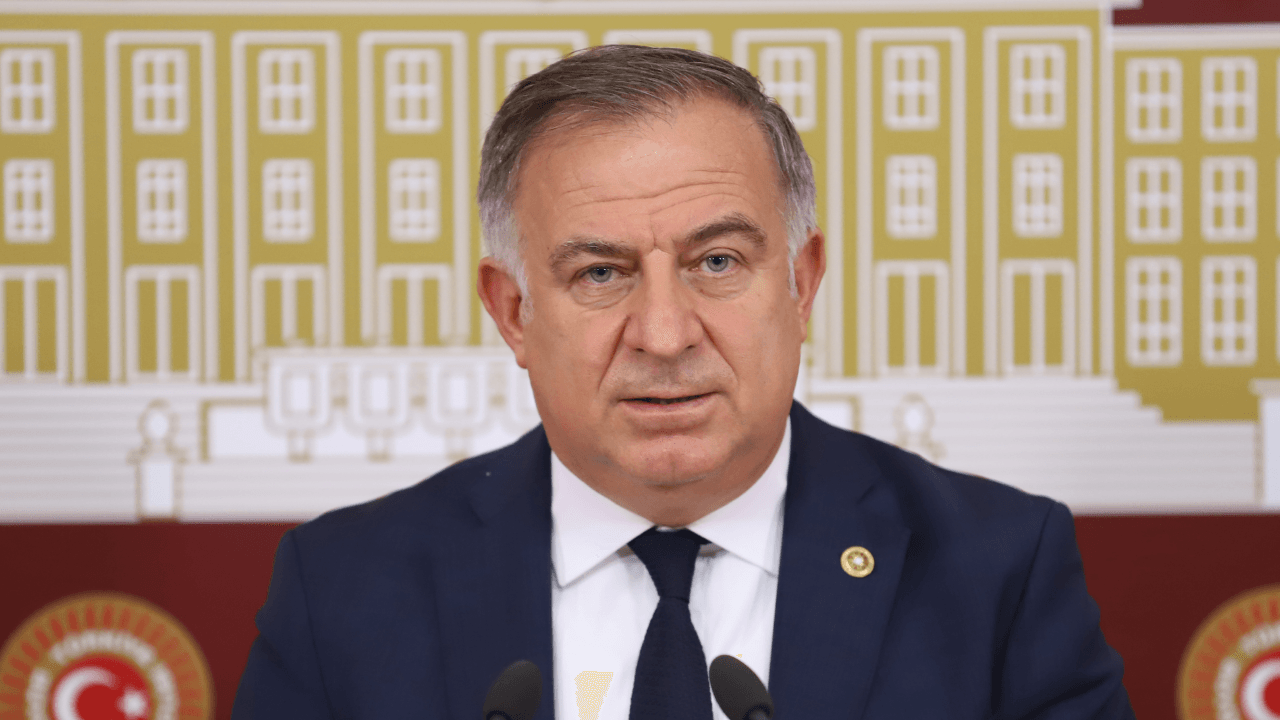CHP-Chef Zeybek ruft zum Streik in Izmir auf!