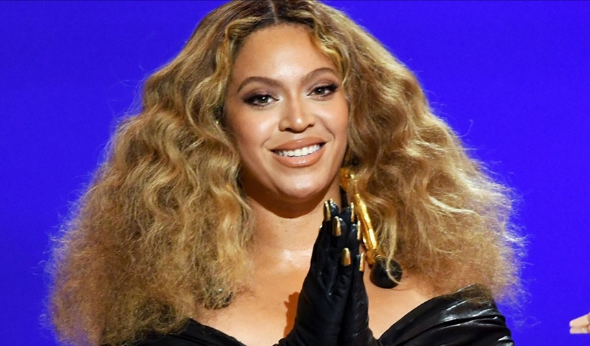 ¡Beyoncé atónita en gira! Le robaron canciones inéditas.