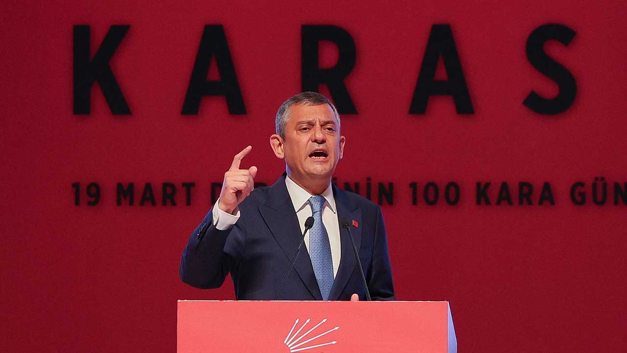 Özgür Özel'in dokunulmazlık dosyası Meclis'e geldi