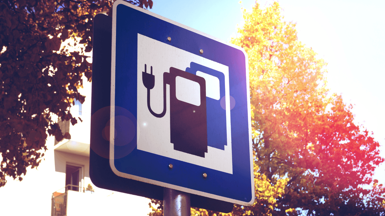 Alors que l’intérêt pour les véhicules électriques et hybrides a augmenté dans l’UE, le marché automobile s’est rétréci.