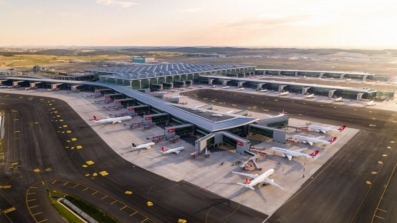 El aeropuerto de Estambul se ha convertido en el aeropuerto más concurrido de Europa en términos de número de vuelos.
