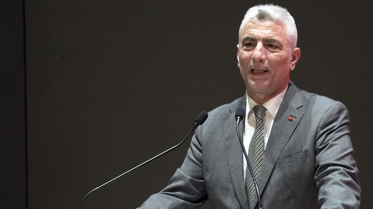 Minister Bolat: Zapewnimy wsparcie w wysokości 7,3 miliarda lir na eksport usług