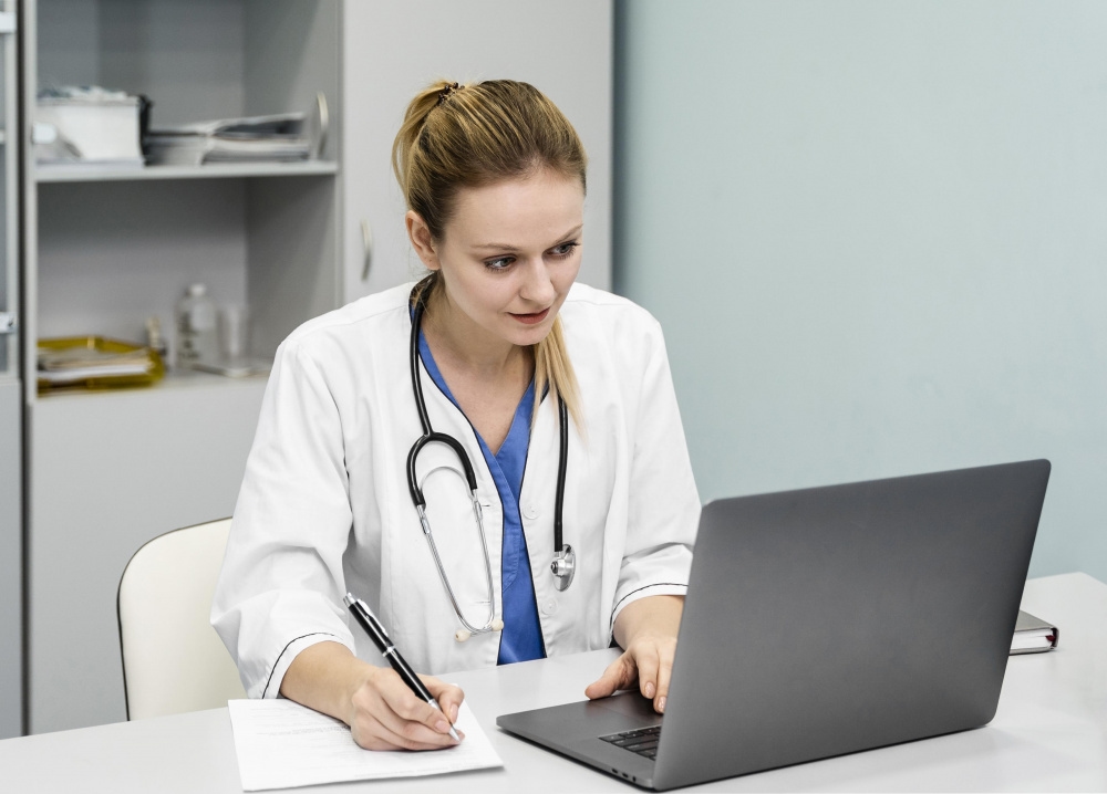 Golikova a proposé que le ministère de la Santé crée le poste de docteur en médecine de la longévité en bonne santé