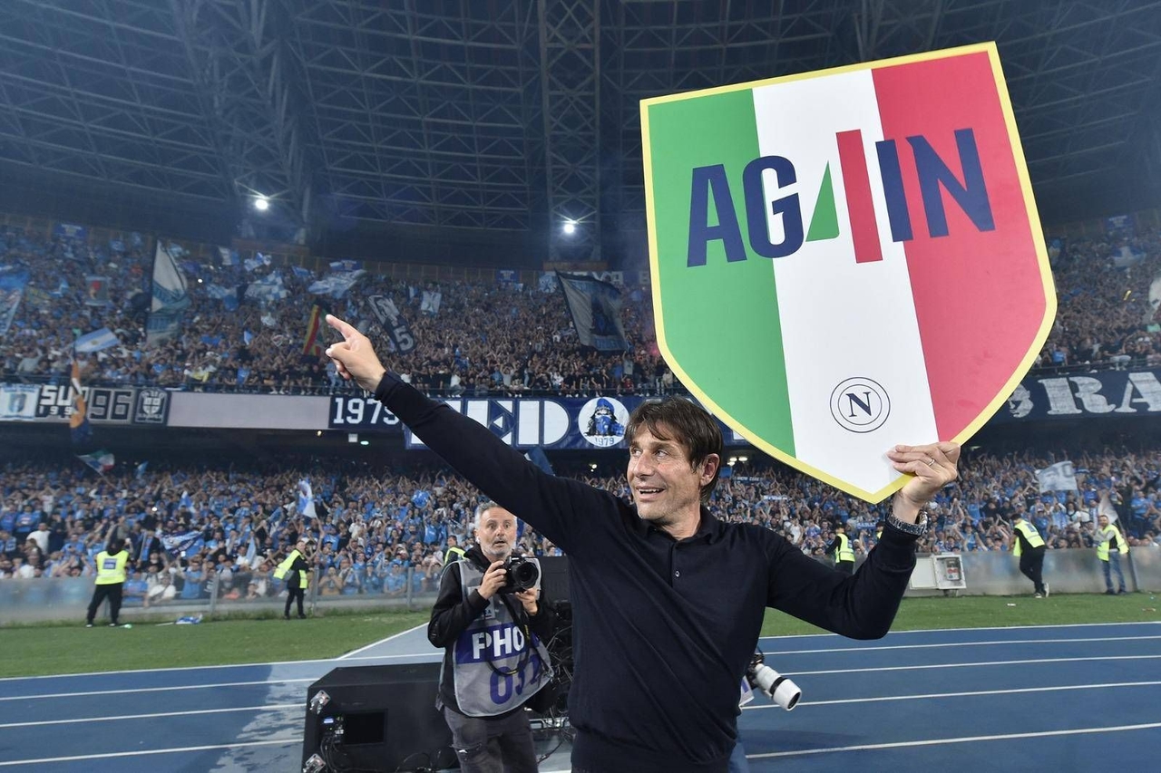 Neapel, jetzt die Scudetto-Party. Doch Contes Entscheidung belastet die Zukunft