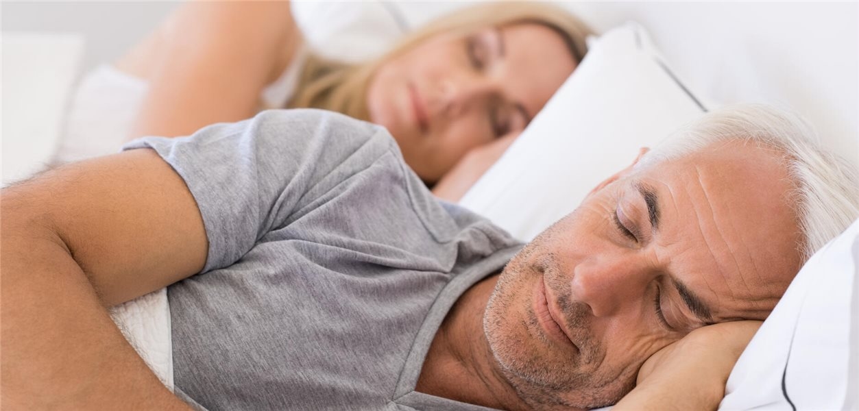 Dormire bene durante il fine settimana protegge dalla demenza?