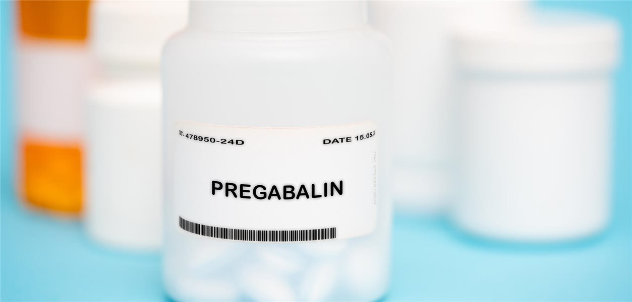 É provável que a pregabalina cause insuficiência cardíaca com mais frequência em idosos do que a gababentina