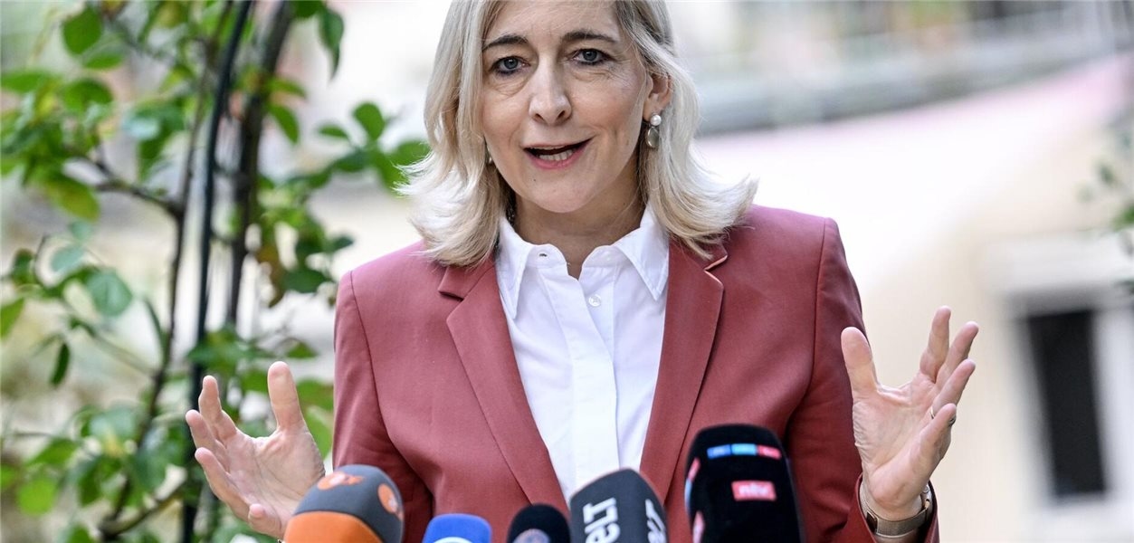 Görevdeki 100 gün: Mali zorluklar, Warken'ın Sağlık Bakanlığı görevine başlamasını gölgeledi