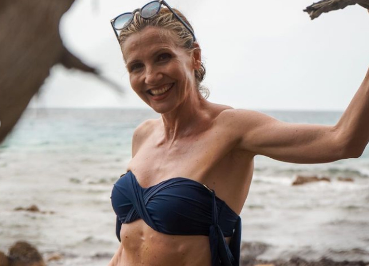 Lorella Cuccarini, quarenta anos de carreira na TV contados em 'This is me' no Canale 5. Nos bastidores