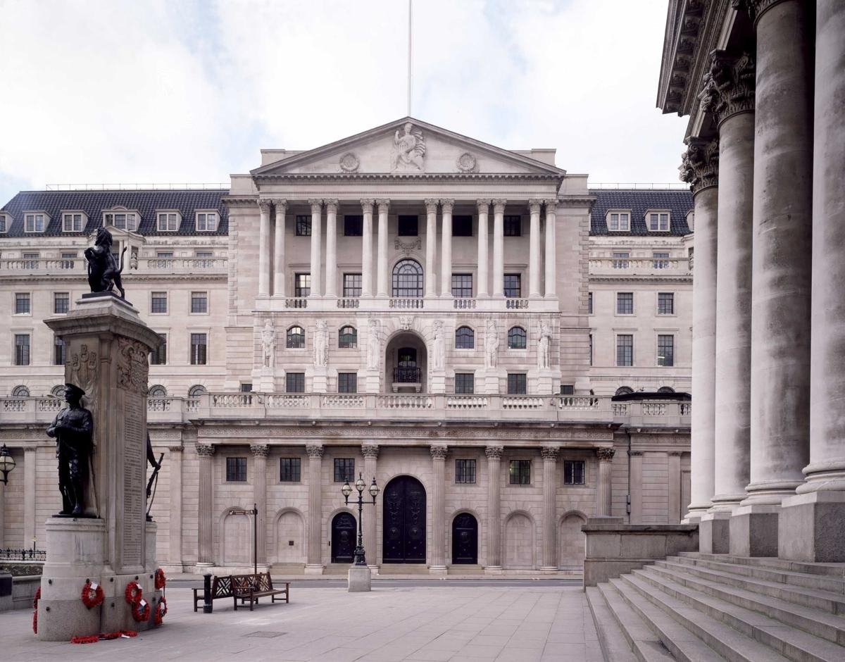Les taux d'intérêt, la Banque d'Angleterre a réduit un point de retournement. Le calme peut donc revenir sur les marchés