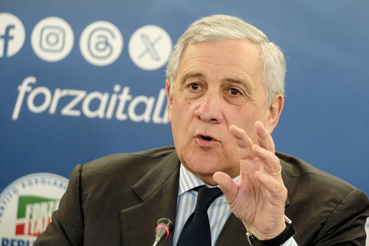 Ukrayna/Salvini Macron'u eleştirdi, Tajani sessizliğini bozdu: "Fikirlerin gücü her zaman sözlerin şiddetine galip gelir."