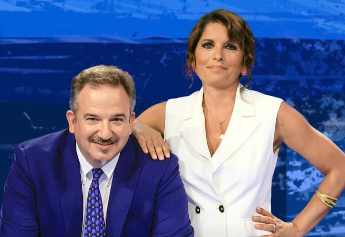 TV reytingleri Telese-Aprile'da düştü ancak Barra-Poletti'yi geçti. Affari Tuoi Dünya Kulüpler Kupası'nda acı çekiyor. Paperissima Sprint büyüyor - Auditel trendleri