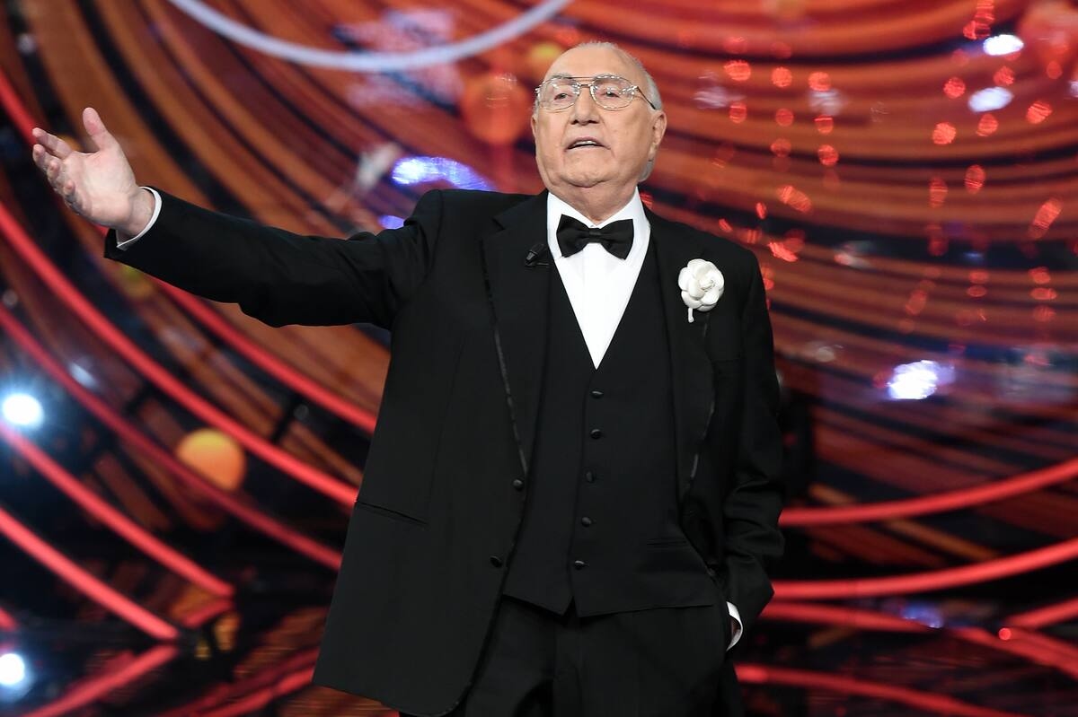 Pippo Baudo, der König des Fernsehens, wird 89. Von seinem Privatleben bis zu seiner Karriere (er moderierte 13 Mal Sanremo)