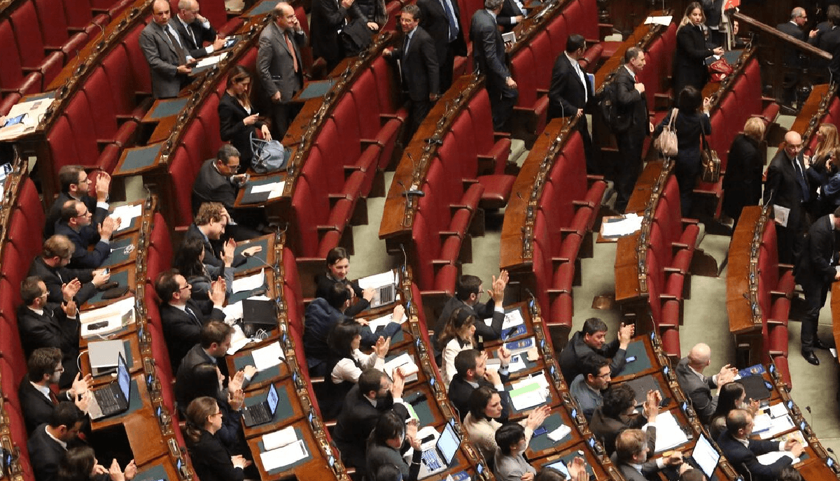 The Center That Isn't There: Politics, Needs and the Challenge of a New Recognizability