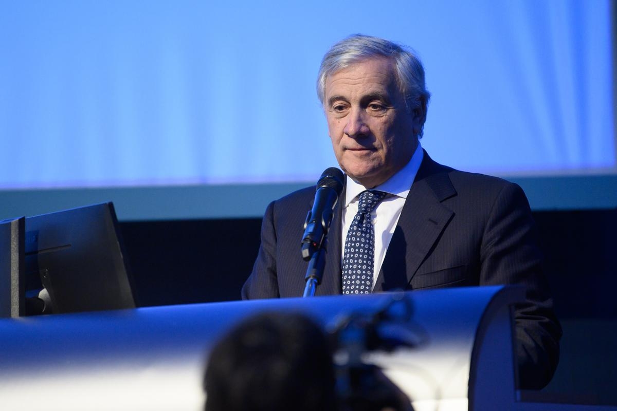 Ukraine, Tajani: „Wenn Moskau nicht verhandelt, wird der Krieg nicht so bald enden.“ Und was die Pflichten betrifft...