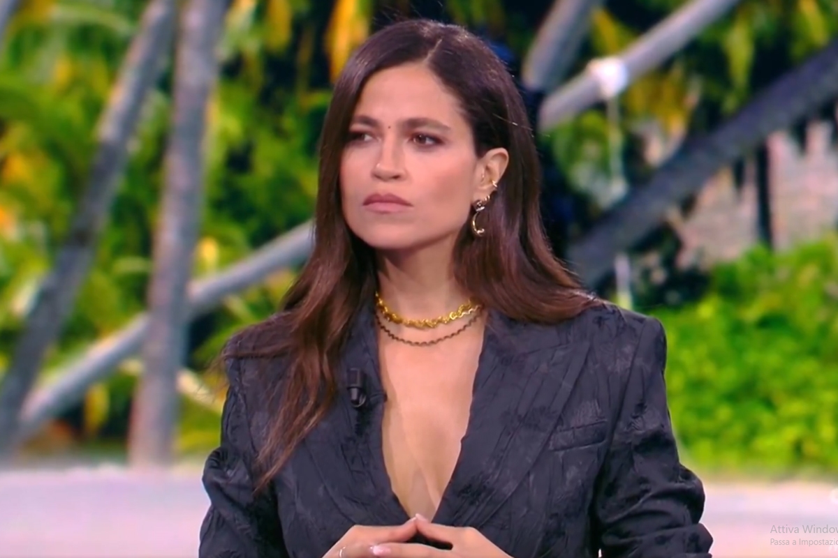 Los ratings de televisión, L'Isola dei Famosi luchan pero aún superan la ficción Rai 1. Amadeus sigue caído en noviembre