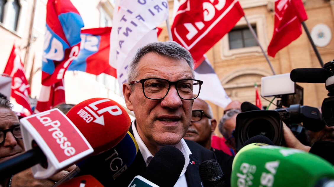 CGIL kondigt een algemene staking aan voor 12 december. Landini: "Dit is een misplaatste zet; het zal de lonen niet verhogen."