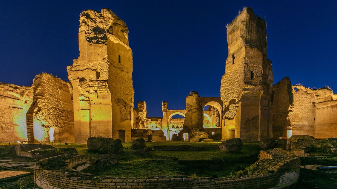 İmparatorluk Gecesi: Caracalla Hamamları'na Akşam Ziyaretleri