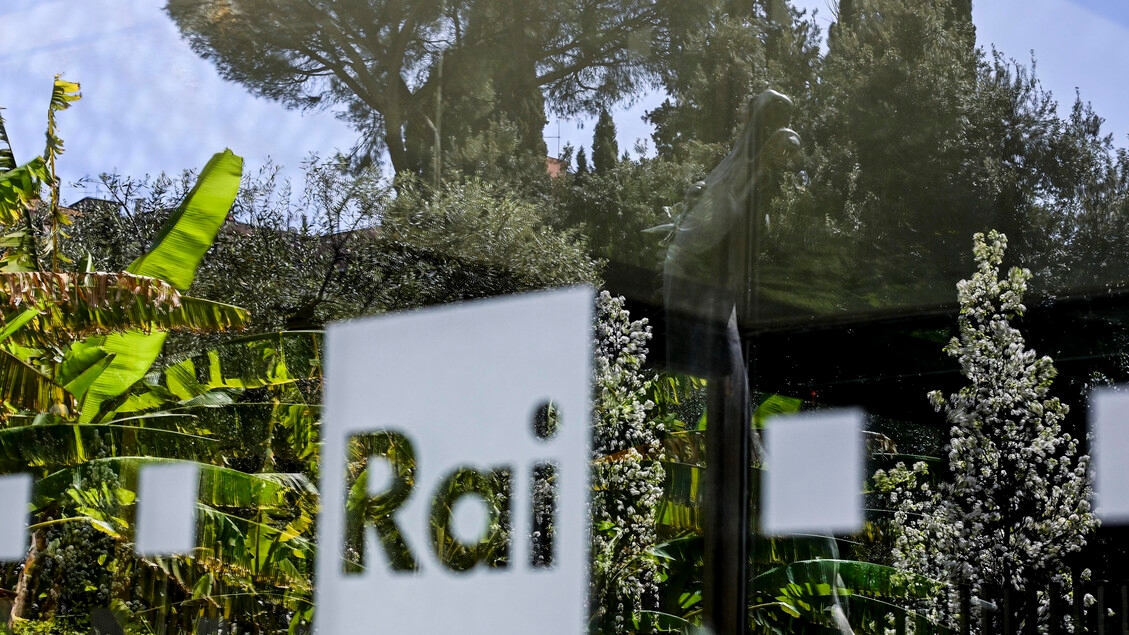 Rai, sendika anlaşmasına karşı meydandaki güvencesiz işçiler