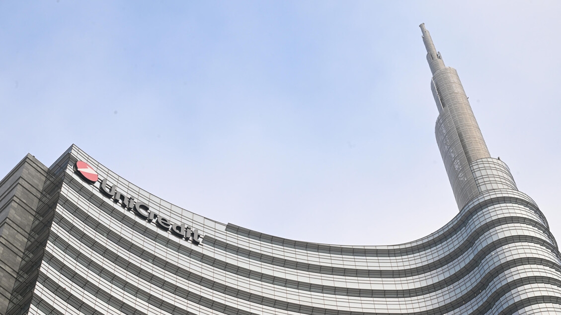 UniCredit boekt recordwinst van € 6,1 miljard in eerste helft van het jaar en verhoogt verwachtingen