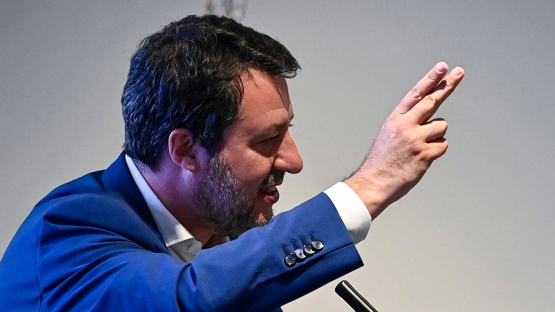 Rom baut eine Mauer zum ESM, Salvini: Lasst uns das Geld zurückholen