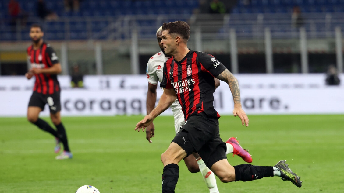Coppa Italia: AC Milan'ın açılış maçı başarılı geçti ve Bari 2-0 mağlup oldu.