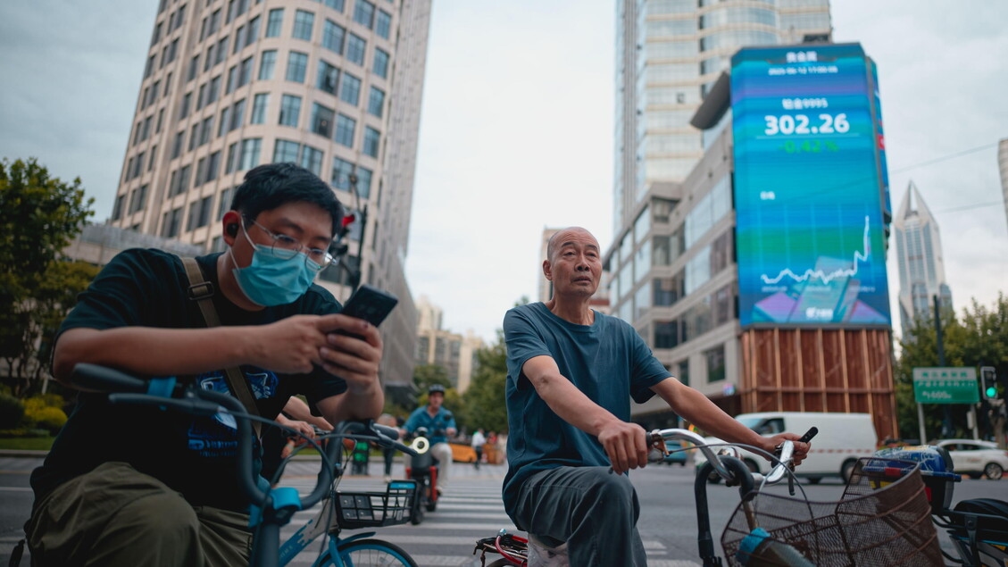 Aktienmarkt: Hongkong eröffnet positiv, Shanghai fällt