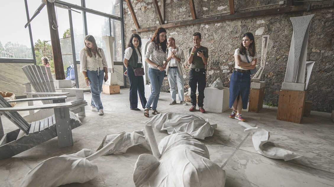 Carrara abre ateliês, descobrindo ateliês de arte