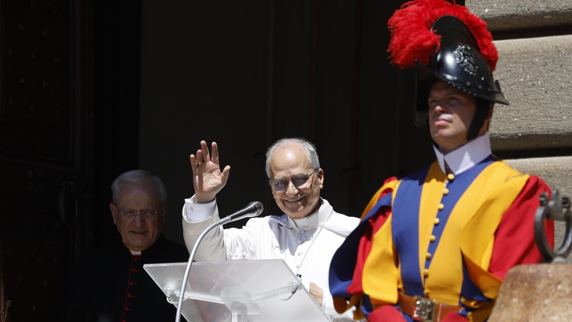 Il Papa: 'No alle punizioni collettive, basta guerra'