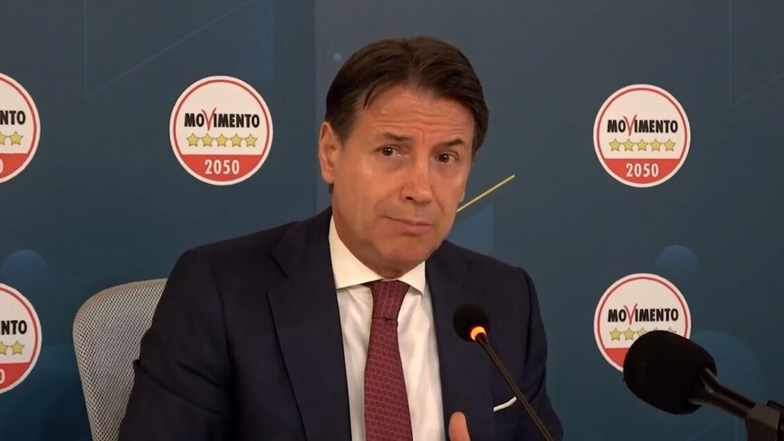 Conte Meloni viert haar dagen in Chigi, maar Italianen niet.