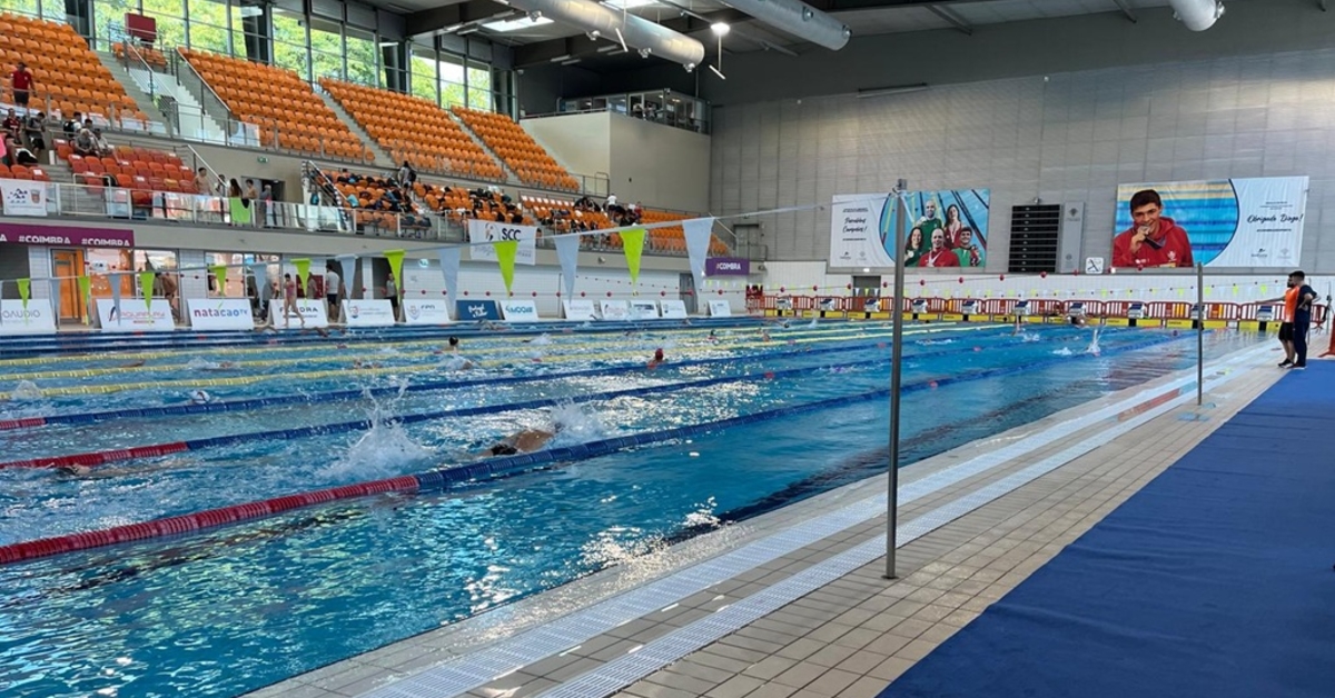 Nadadora Ana Pinho Rodrigues chega aos 155 títulos nacionais em Coimbra
