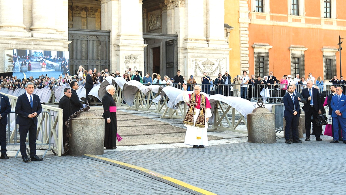 Papa, Kilise'nin şefkat ve dinleme yeteneğiyle işaretlenmesini istiyor