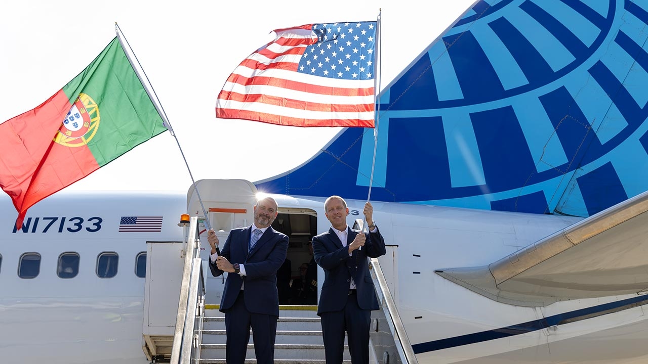 Il volo United Airlines atterra a Faro, aprendo un “potenziale straordinario” per l’Algarve