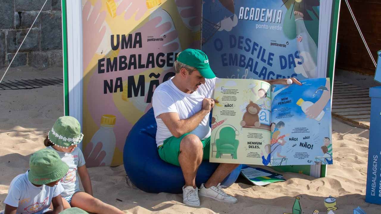 Academia Ponto Verde Roadshow enseña a reciclar en playas y piscinas del Algarve