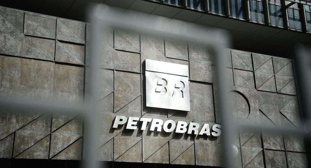 Petrobras director attributes stock market decline to dividend amount