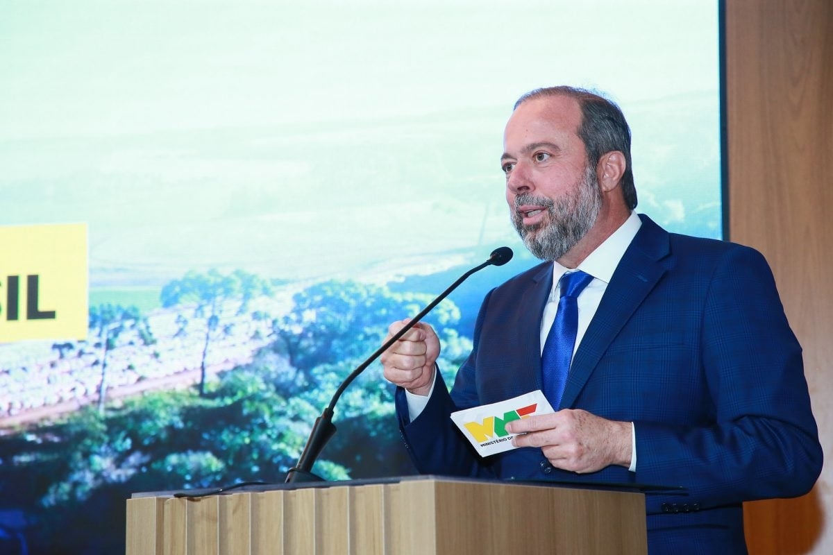 Governo estuda parceria com Bolívia para nova hidrelétrica binacional