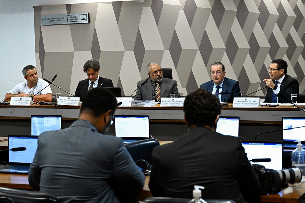 CCJ do Senado promove audiência sobre redução de jornada; maioria dos debatedores apoia a medida