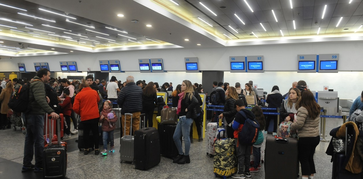 When do winter vacations start in 2025? Deals, prices, and top destinations