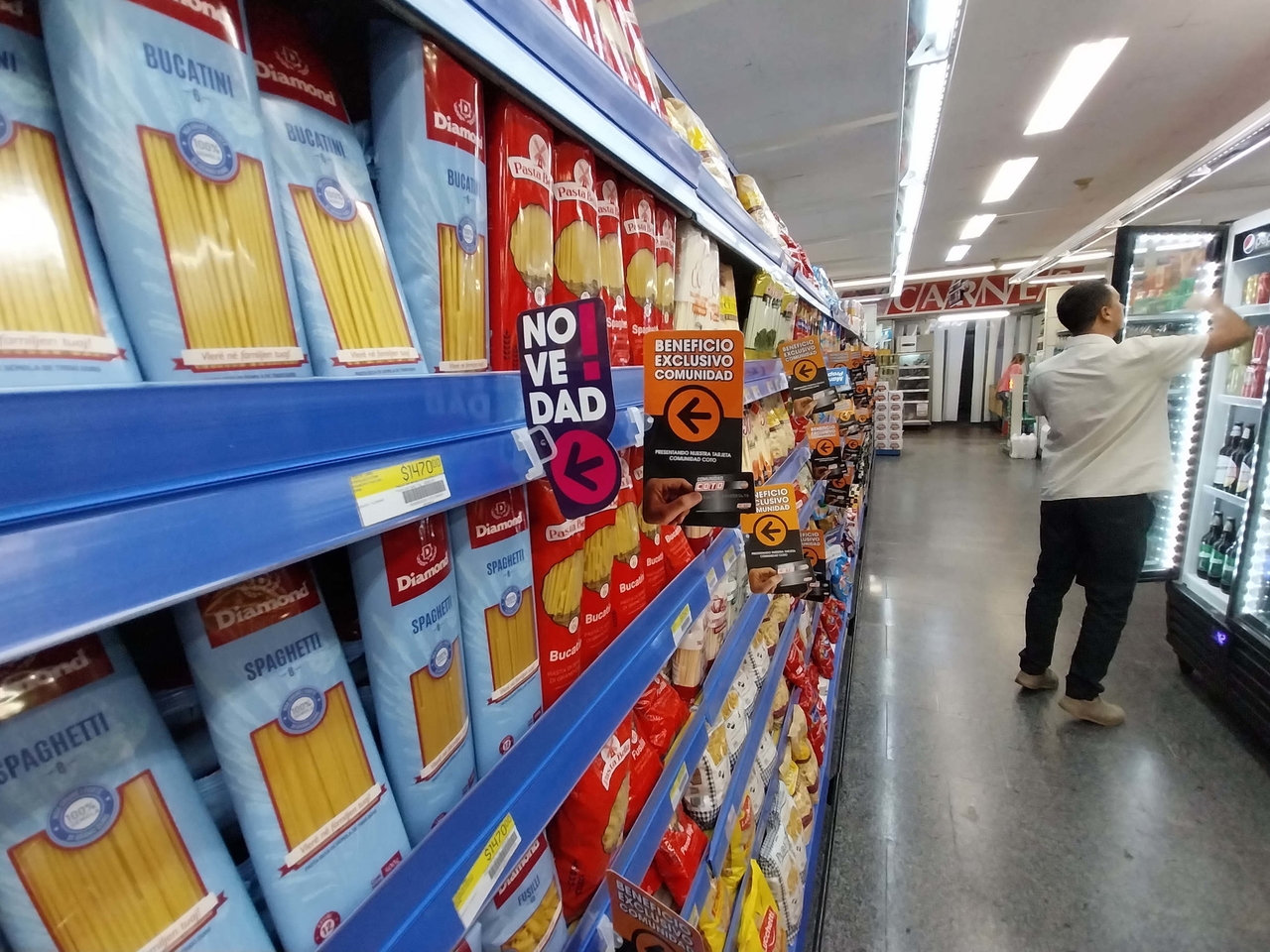 Deflação: Quais produtos tiveram seus preços caídos na primeira quinzena de maio para impulsionar as vendas e competir com produtos importados?